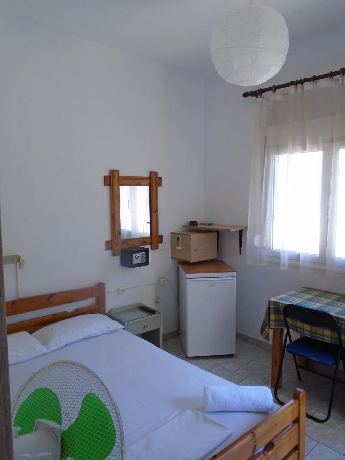 Orfeas Rooms Василики Екстериор снимка